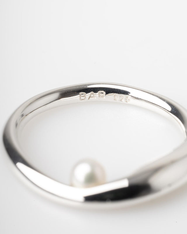ATTRAVERSO RING WITH PEARL - SILVER ATTR/P-RI-138 -SILVER BAR JEWELLERY
