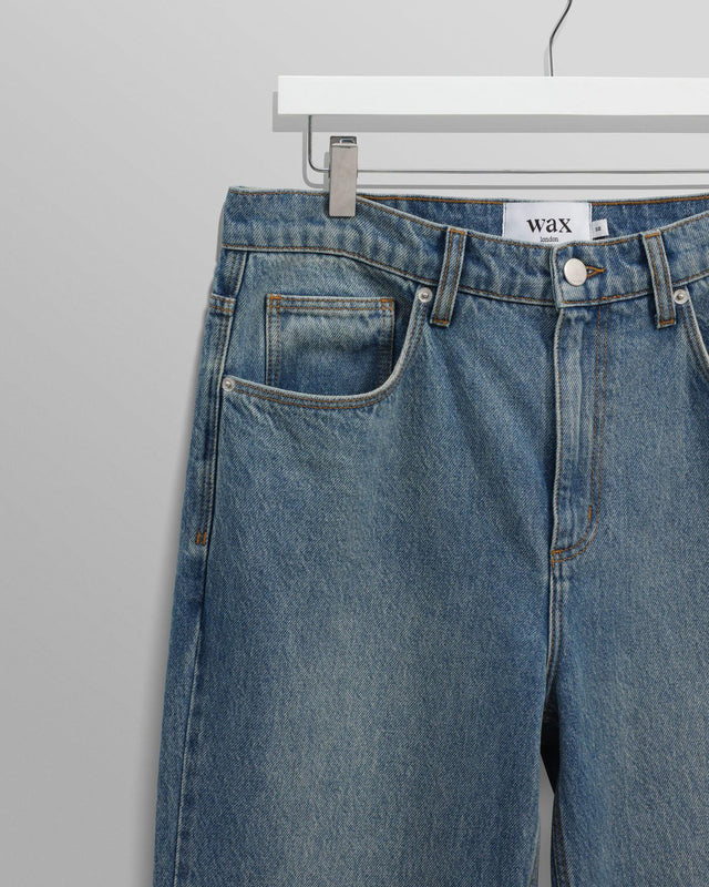 RUSSEL STRAIGHT FIT JEAN VINTAGE DENIM - VINTAGE BLUE SS25-DEN-STR-BPV-MWA -VINTAGE BLUE WAX LONDON 