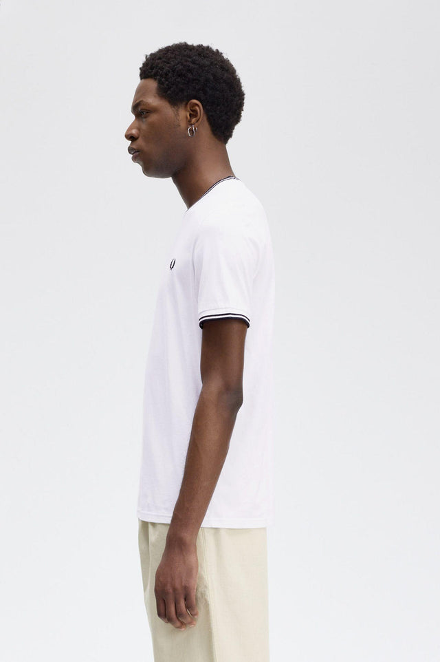 TWIN TIPPED T-SHIRT - WHITE M1588 -100 FRED PERRY 