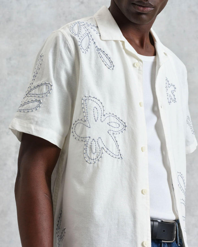 DIDCOT SS SHIRT OVERSIZED FLORAL - ECRU/ PALE BLUE SS25-SSS-DID-BOO-EPB -ECRU / PALE BLUE WAX LONDON 