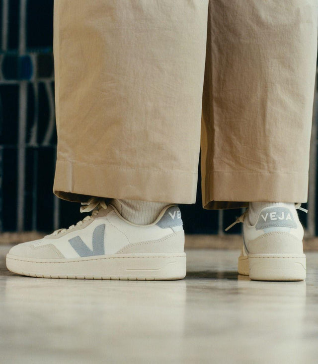 MENS V-90 O.T. LEATHER TRAINERS - EXTRA WHITE/ STEEL
