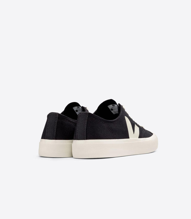 MENS WATA II LOW CANVAS TRAINERS - BLACK PIERRE PL0101397A MBLACK PIERRE VEJA 