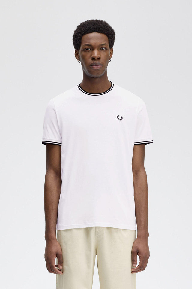 TWIN TIPPED T-SHIRT - WHITE M1588 -100 FRED PERRY 