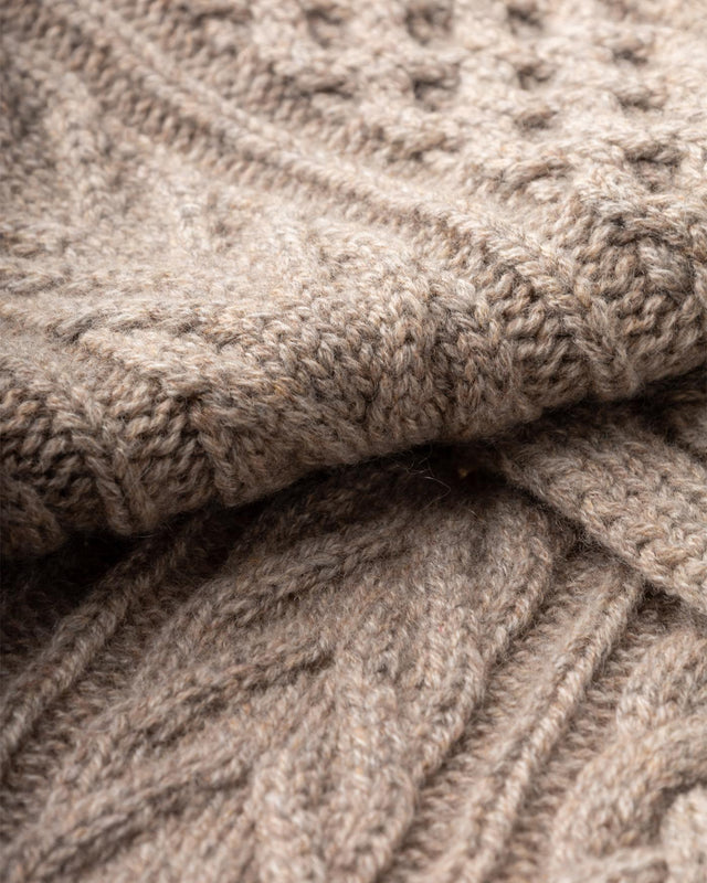 CASHMERE KNITTED ARAN CABLE SCARF - ASH HAC03406 -ASH JOHNSTONS OF ELGIN 