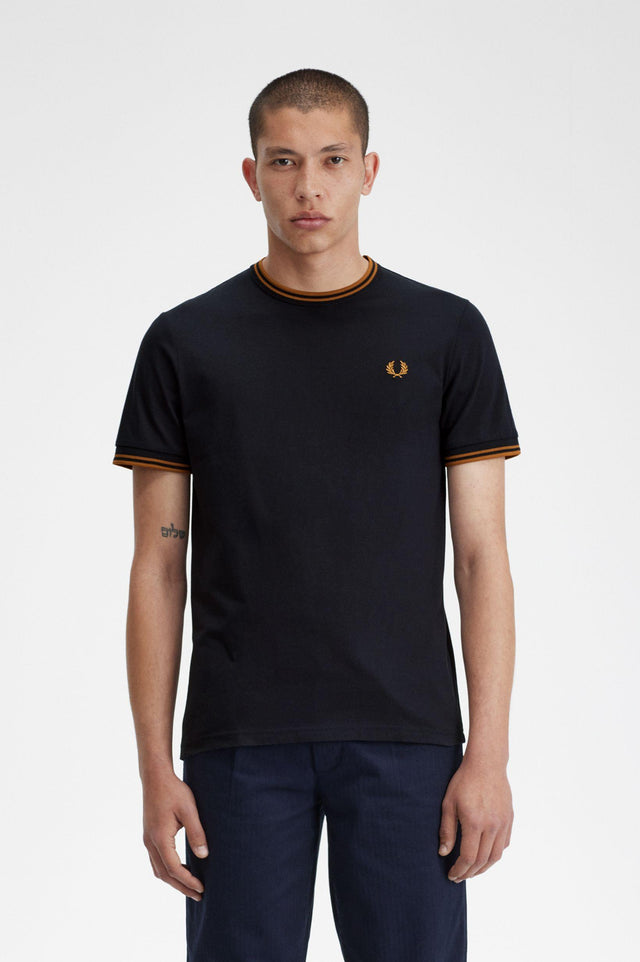 TWIN TIPPED T-SHIRT - NAVY M1588 -M68 FRED PERRY 