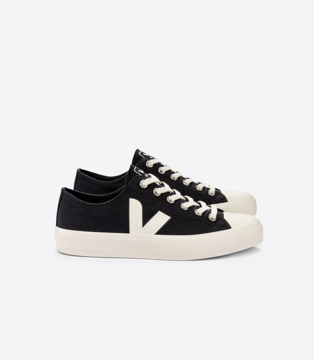 MENS WATA II LOW CANVAS TRAINERS - BLACK PIERRE PL0101397A MBLACK PIERRE VEJA 