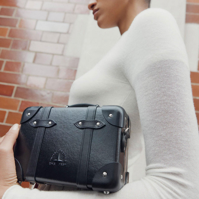 CASE BAG - BLACK/CHROME MAYFBKBKMIC-C -BLACK/CHROME GLOBE TROTTER 