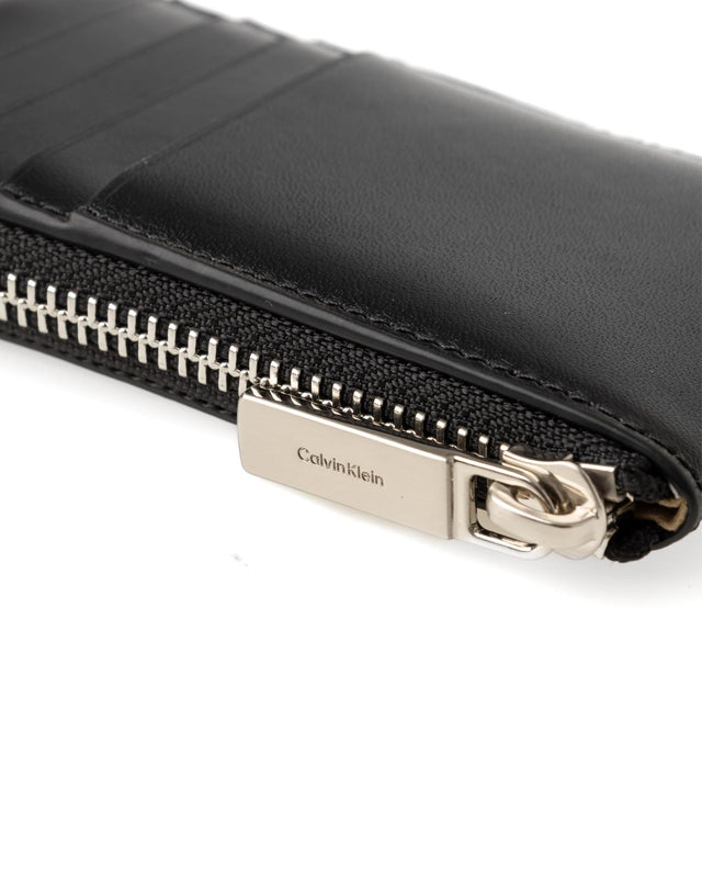 LEATHER ZIP AROUND WALLET - BLACK