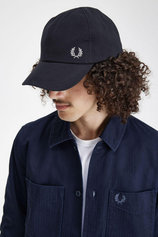 CLASSIC PIQUÉ CAP - NAVY HW6726 -267 FRED PERRY 