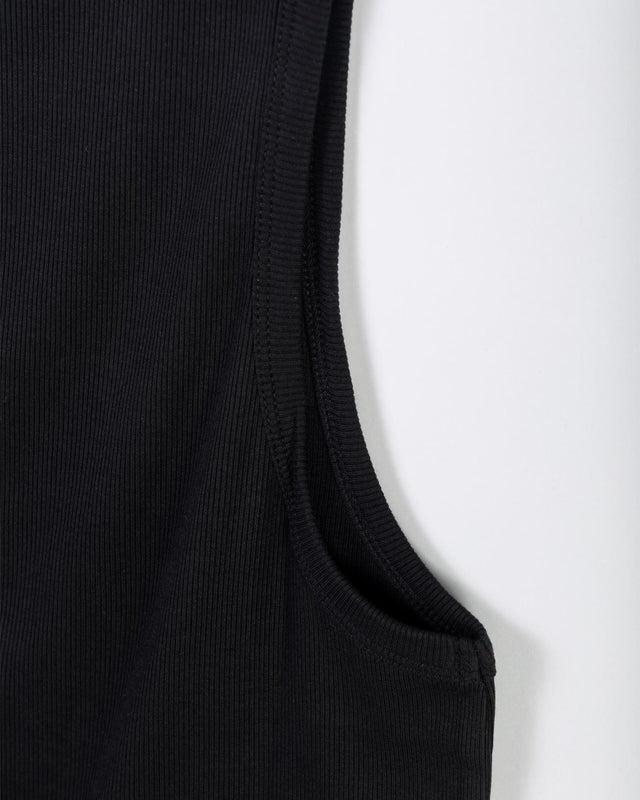 RIBBED MONTAGUE VEST - BLACK