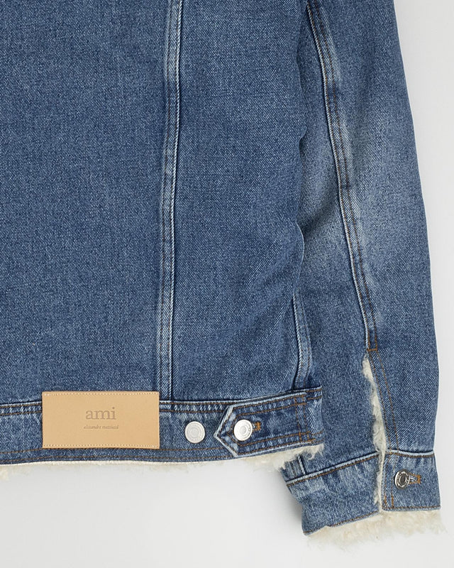 TRUCKER JACKET - USED INDIGO DENIM UJK239.DE0016 -480 AMI PARIS 