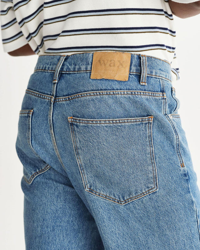 RUSSEL STRAIGHT FIT JEAN VINTAGE DENIM - VINTAGE BLUE SS25-DEN-STR-BPV-MWA -VINTAGE BLUE WAX LONDON 