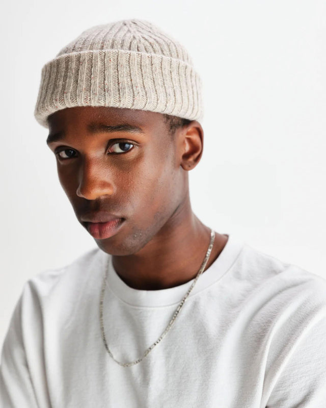 BROOK BEANIE DONEGAL - NATURAL AW25-ACC-BRK-BXS-NAT -NATURAL WAX LONDON 