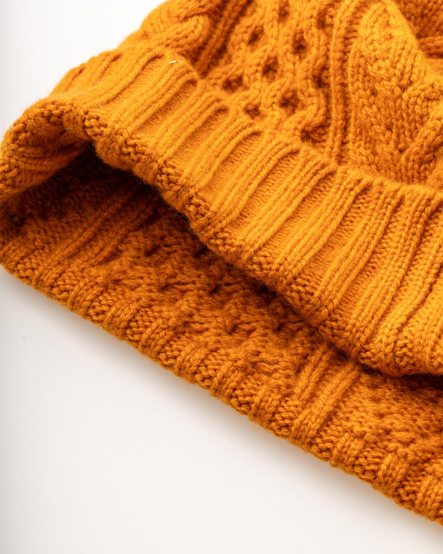 CASHMERE KNITTED ARAN CABLE BEANIE - BURNT ORANGE HAC03411 -BURNT ORANGE JOHNSTONS OF ELGIN 